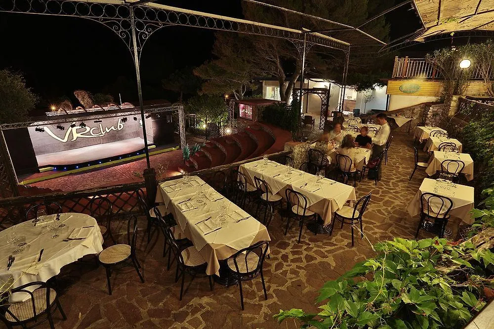 Vr Club - Villa Ridente Clubジョイオーザ・マレーア